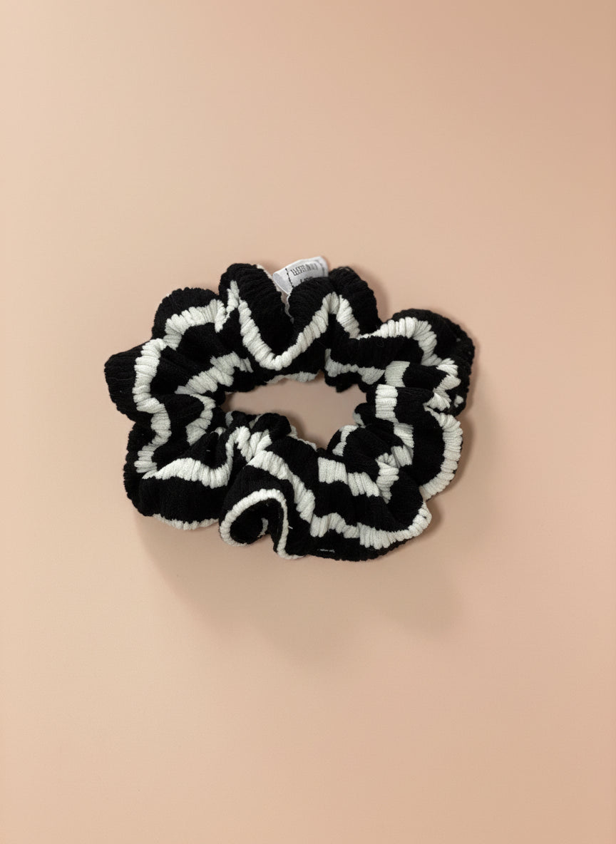 Black & Cream Ribbed Scrunchie | Strong Stretch for Long & Thick Hair