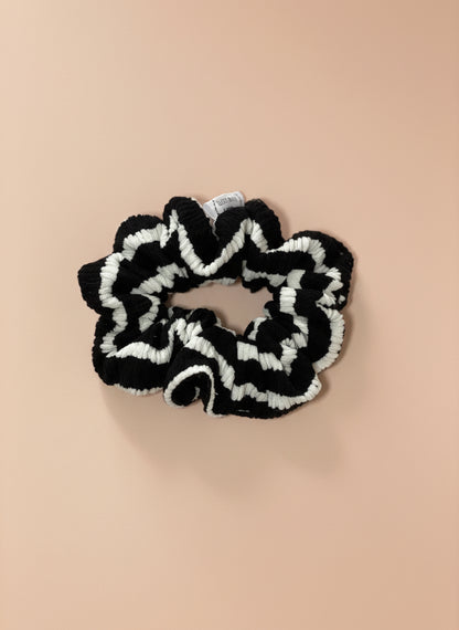 Black & Cream Ribbed Scrunchie | Strong Stretch for Long & Thick Hair