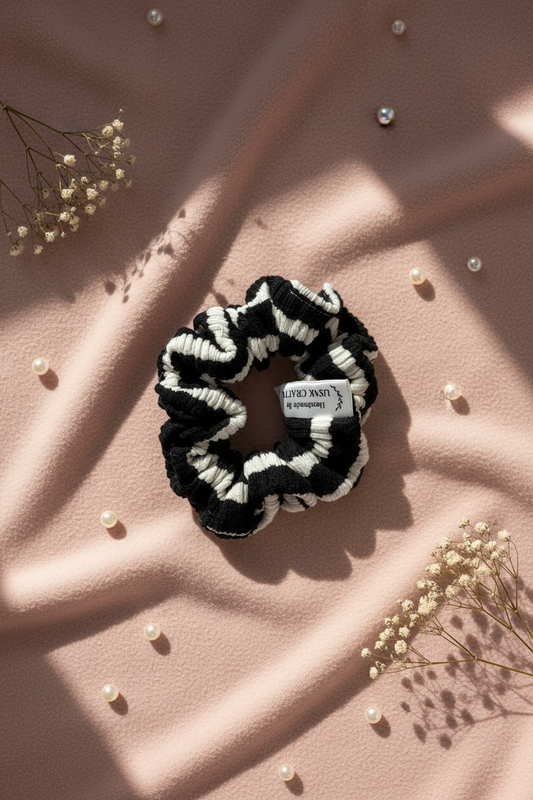 Black & Cream Scrunchie - Premium Styling